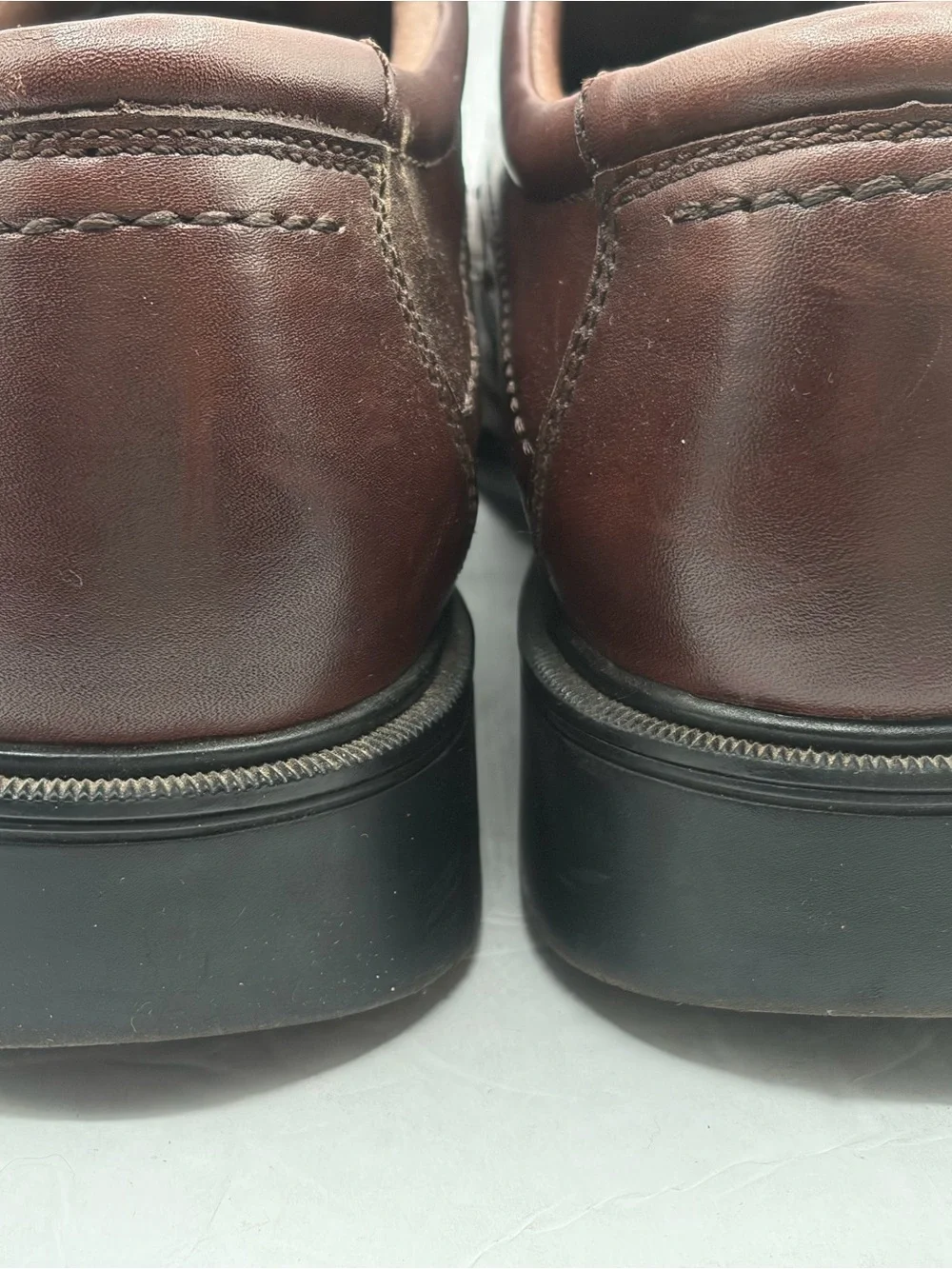 Nunn Bush Brown Leather Derby Shoes with Lace-Up Closure